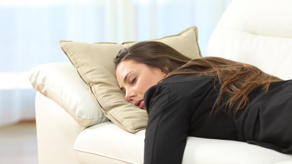 Álmosság és ízületi fájdalmak, Krónikus fáradtság: ezek az árulkodó tünetek