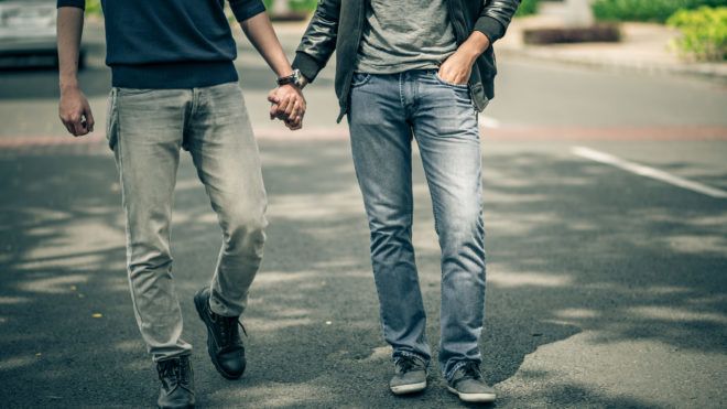 Óvszer nélküli meleg férfiak - Gay oldal, Gay Magyarorszag