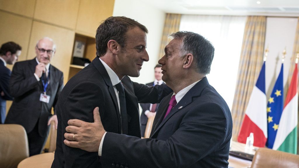Risultati immagini per Orban e Macron immagini
