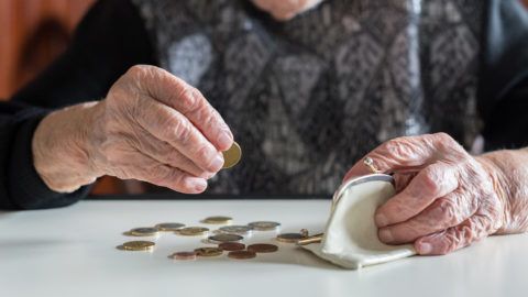 hogyan lehet pénzt keresni nyugdíjkor