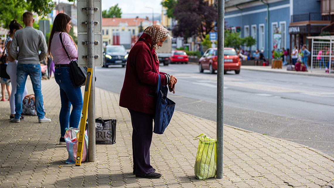 ouedknisse keres nyugdíjas nők)