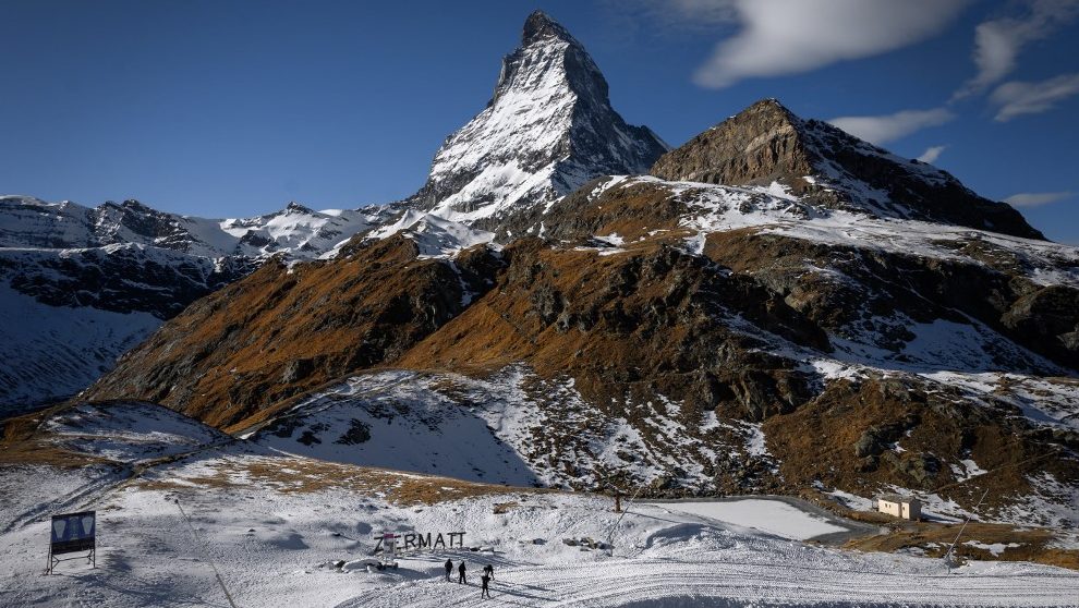 4100 méter magasból zuhant le két hegymászó a svájci Alpokban