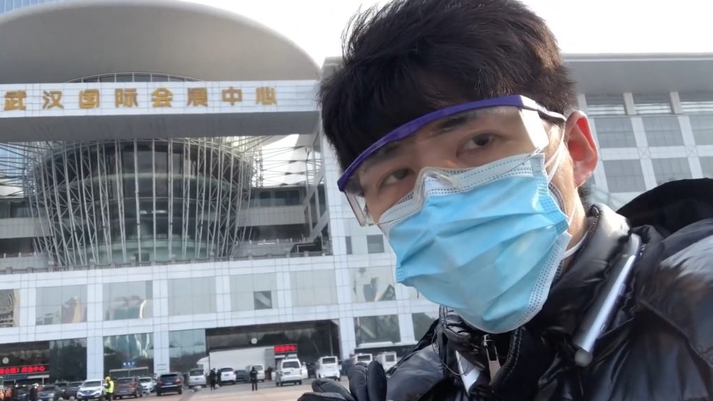 Bő másfél év után életjelet adott a vuhani járvány első napjait dokumentáló kínai blogger
