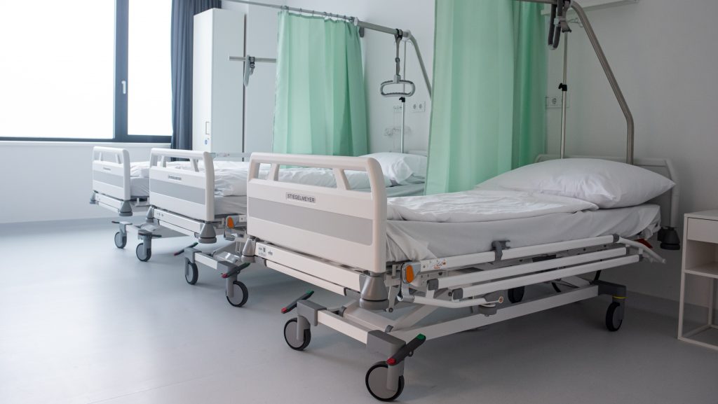 Románia magyarországi kórházakba küldene koronavírusos betegeket