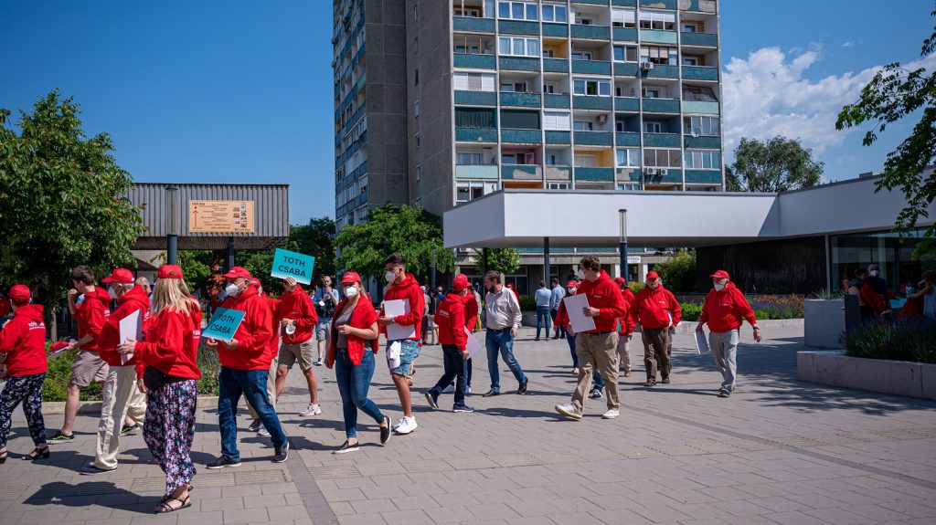 Zuglói szocialisták dezertálnak a DK-ba
