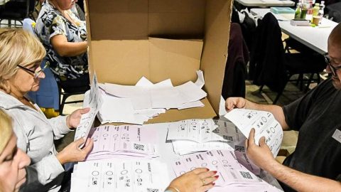 Előválasztás: két körzetben újraszámolják a szavazatokat