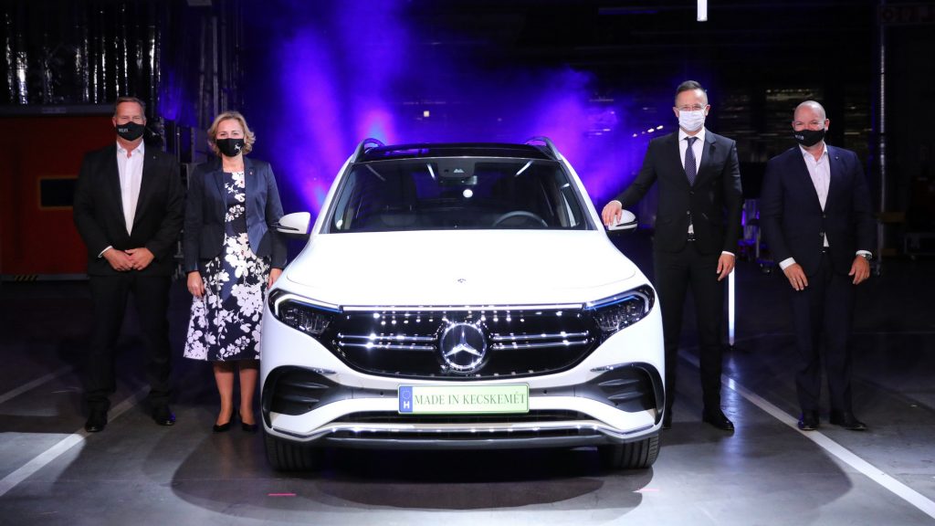 Az első Kecskeméten gyártott elektromos autót ünnepeli a Mercedes-Benz