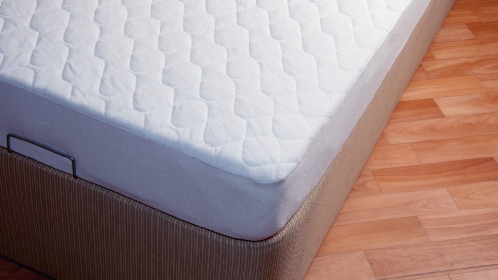 Egy angol cég évi 10 millió forintot fizet azért, hogy valaki matracokat teszteljen