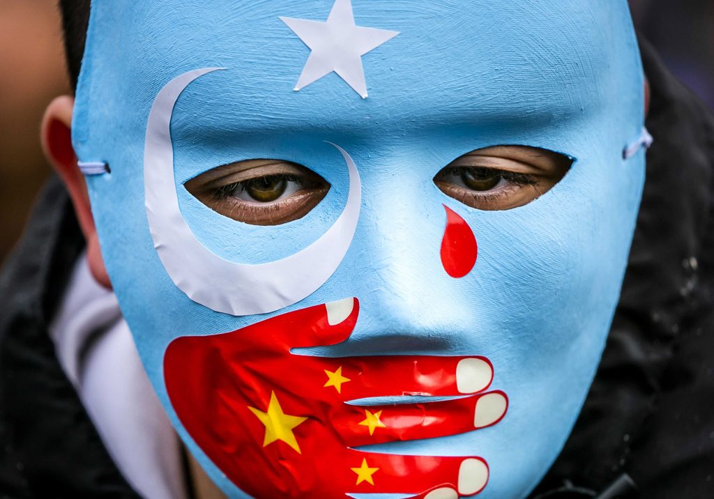 ?Rúgd és üsd őket, amíg térdelve nem sírnak? ? elmondta egy kínai rendőr, hogyan kínozzák az ujgurokat